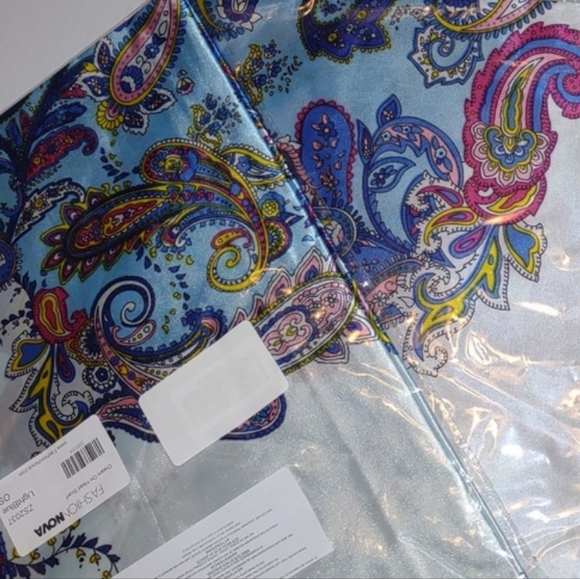 BUNDLE "A" Set Of 3 Head Scarfs - Picture 4 of 16